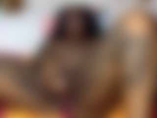 Creamyamber69's Live Sex Cam Show