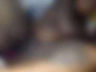 Creamyamber69's Live Sex Cam Show