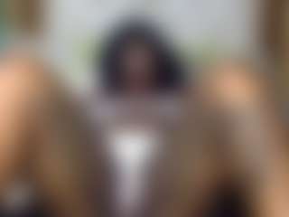Live cam show with Creamyamber69 - Thick on dropp.cam