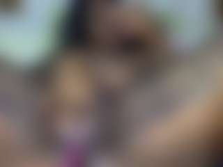 Creamyamber69's Live Sex Cam Show