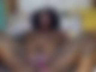 Creamyamber69's Live Sex Cam Show