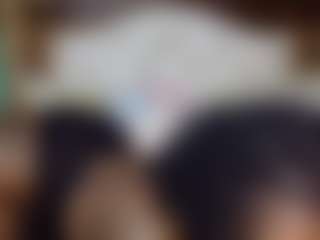 Creamyamber69's Live Sex Cam Show