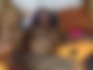 Creamyamber69's Live Sex Cam Show