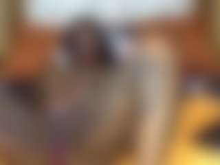 Live cam show with Creamyamber69 - Thick on Mixed Magazine Live