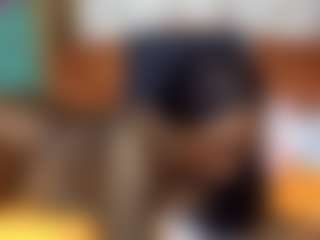 Creamyamber69's Live Sex Cam Show