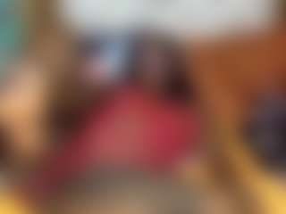 Live cam show with Creamyamber69 - Double Penetration on Milf Play