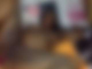 Creamyamber69's Live Sex Cam Show
