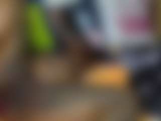 Creamyamber69's Live Sex Cam Show