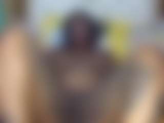 Creamyamber69's Live Sex Cam Show