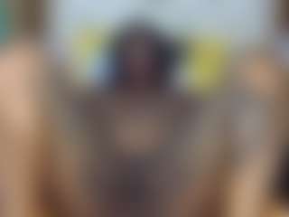 Creamyamber69's Live Sex Cam Show