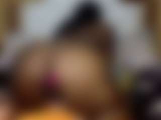 Creamyamber69's Live Sex Cam Show