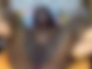 Creamyamber69's Live Sex Cam Show
