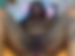 Creamyamber69's Live Sex Cam Show