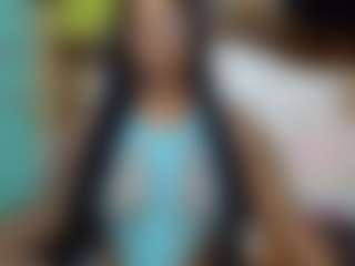 Creamyamber69's Live Sex Cam Show