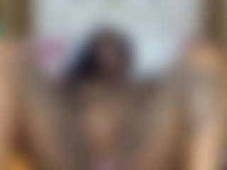 Creamyamber69's Live Sex Cam Show
