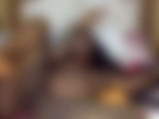 Creamyamber69's Live Sex Cam Show