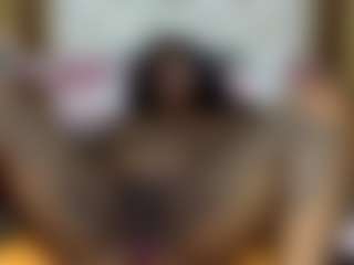 Creamyamber69's Live Sex Cam Show