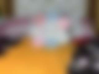 Creamyamber69's Live Sex Cam Show
