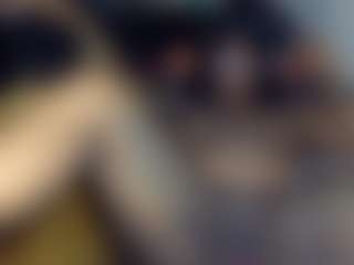 Creamyamber69's Live Sex Cam Show
