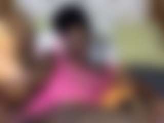 Creamyamber69's Live Sex Cam Show