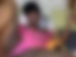 Creamyamber69's Live Sex Cam Show
