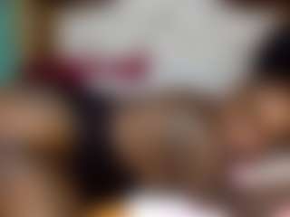 Creamyamber69's Live Sex Cam Show