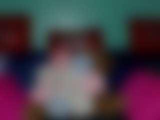 Creamyamber69's Live Sex Cam Show