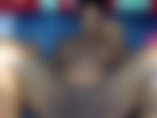 Creamyamber69's Live Sex Cam Show
