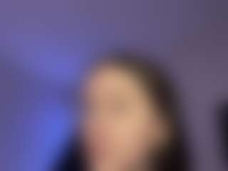 Live cam show with EstaMenucci - Hazel Eyes on MyBangCams