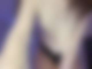 EstaMenucci's Live Sex Cam Show