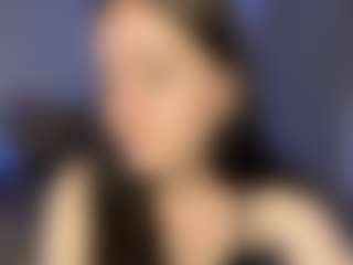 Live cam show with EstaMenucci - Hazel Eyes on live18s.com