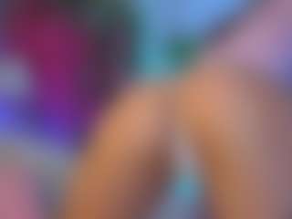 Live cam show with EvaHair - Drinking on Camsoda
