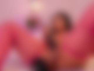 Live cam show with Kassia Kim - Athletic Shaved Pussy on sexylive.show