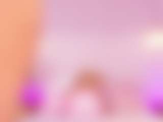 Live cam show with Kassia Kim - Shaved Pussy Brown Hair on AdultVida.com
