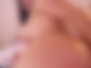 Live cam show with Kassia Kim - Athletic Strip on Camsoda