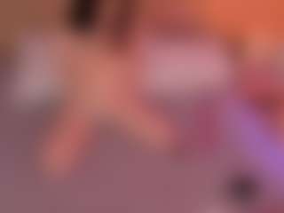 Live cam show with KittyVelve - Camel Toe on Camsoda
