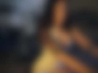 Live cam show with LeonaMell - Sexy on Dolls Live
