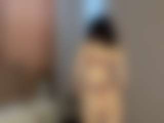Live cam show with Lonny-Peach - Twerking on StripNow
