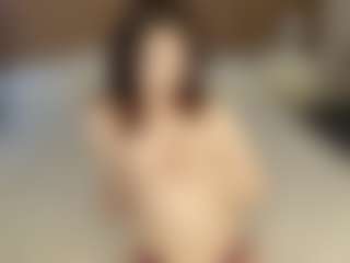 Live cam show with Lonny-Peach - Babygirl on chickslive.net