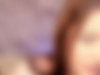 Live cam show with Lonny-Peach - Cute on Milf Play