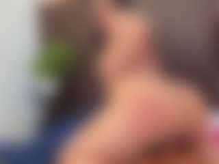 Live cam show with SamantaBrown - Brown Hair on Strip Flash - Live Sex Shows