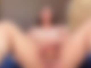 Live cam show with SamantaBrown - Fucking on Uber Horny