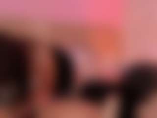 Live cam show with Saritasaritta - Ass Bouncing on Dolls Live