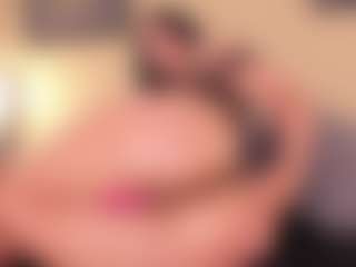 Live cam show with Samaantha - Small Tits on Camsoda