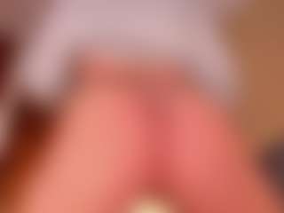Live cam show with Samaantha - Wet on Camsoda