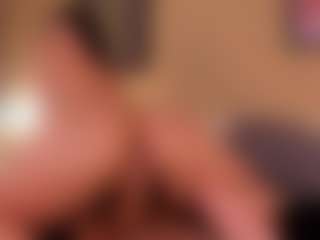 Live cam show with Samaantha - Gamer Athletic on Camsoda