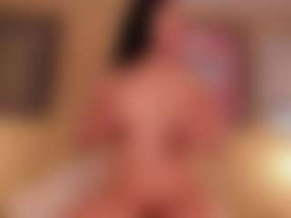 Live cam show with Samaantha - Shaved Pussy on Camsoda