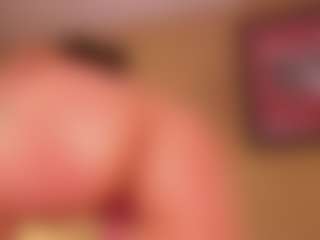 Live cam show with Samaantha - Athletic Blowjob on CamwithHer
