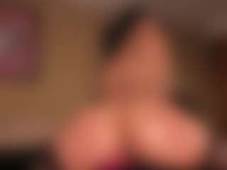 Live cam show with Samaantha - Arab Striptease on Camsoda
