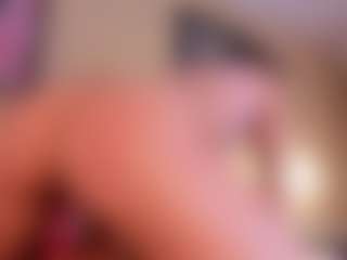 Live cam show with Samaantha - Orgasm on CamwithHer